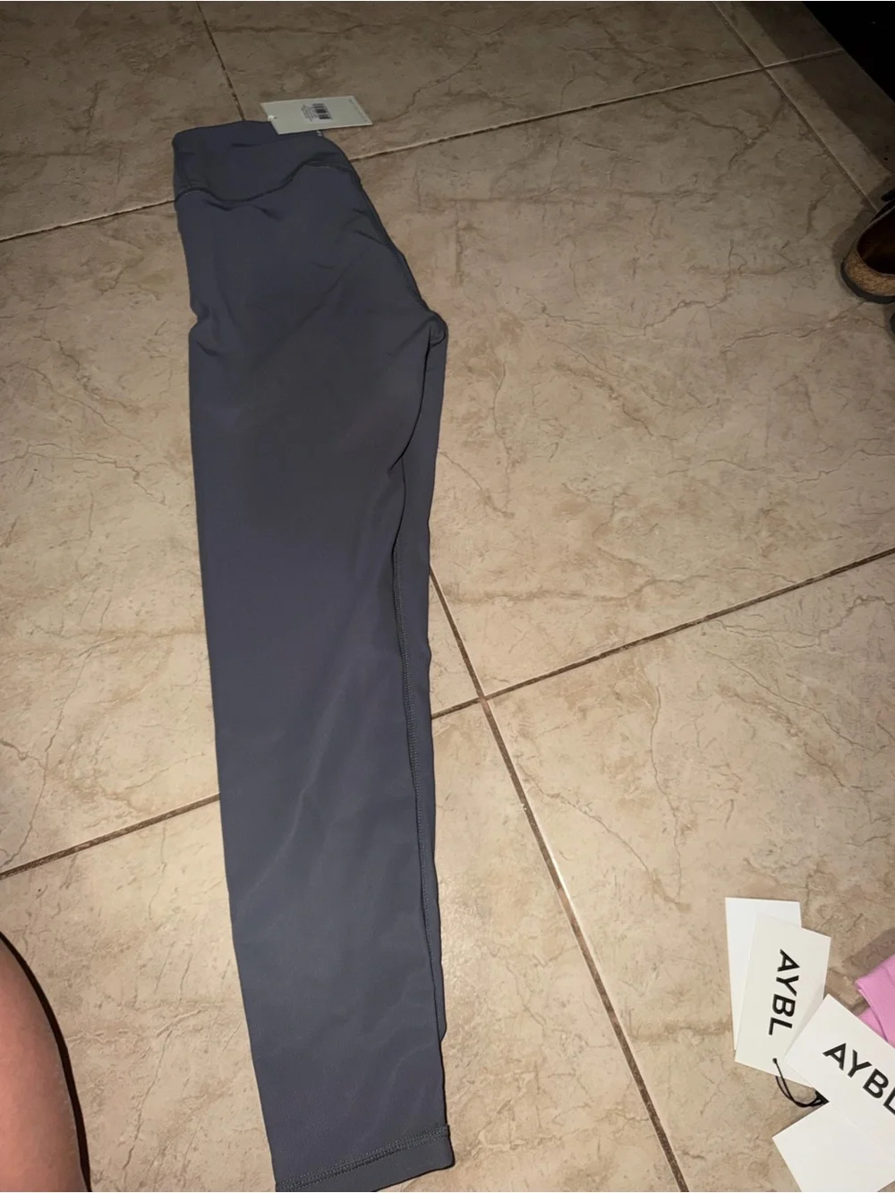 WILO High-Waisted Gray leggings - Picture 4 of 4